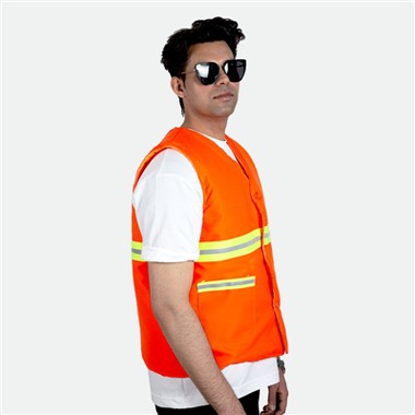 Więcej kamizelki odblaskowej bezpieczeństwa, więcej spokoju ducha