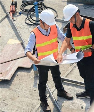 Zapoznasz się z wprowadzeniem i zastosowaniem tkaniny odblaskowej