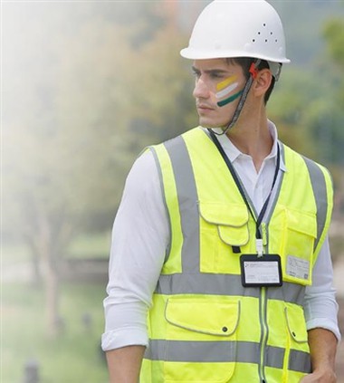 Aplikacje bezpieczeństwa w nowej erze – nadruki odblaskowe