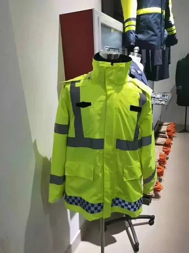 Jaki jest pożytek z odzieży odblaskowej?